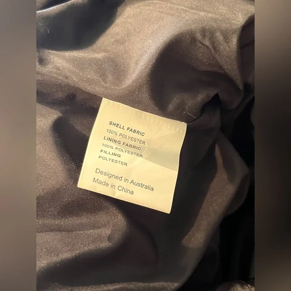 NWT Revolve Toast Society Pluto Puffer Jacket - Picture 13 of 13